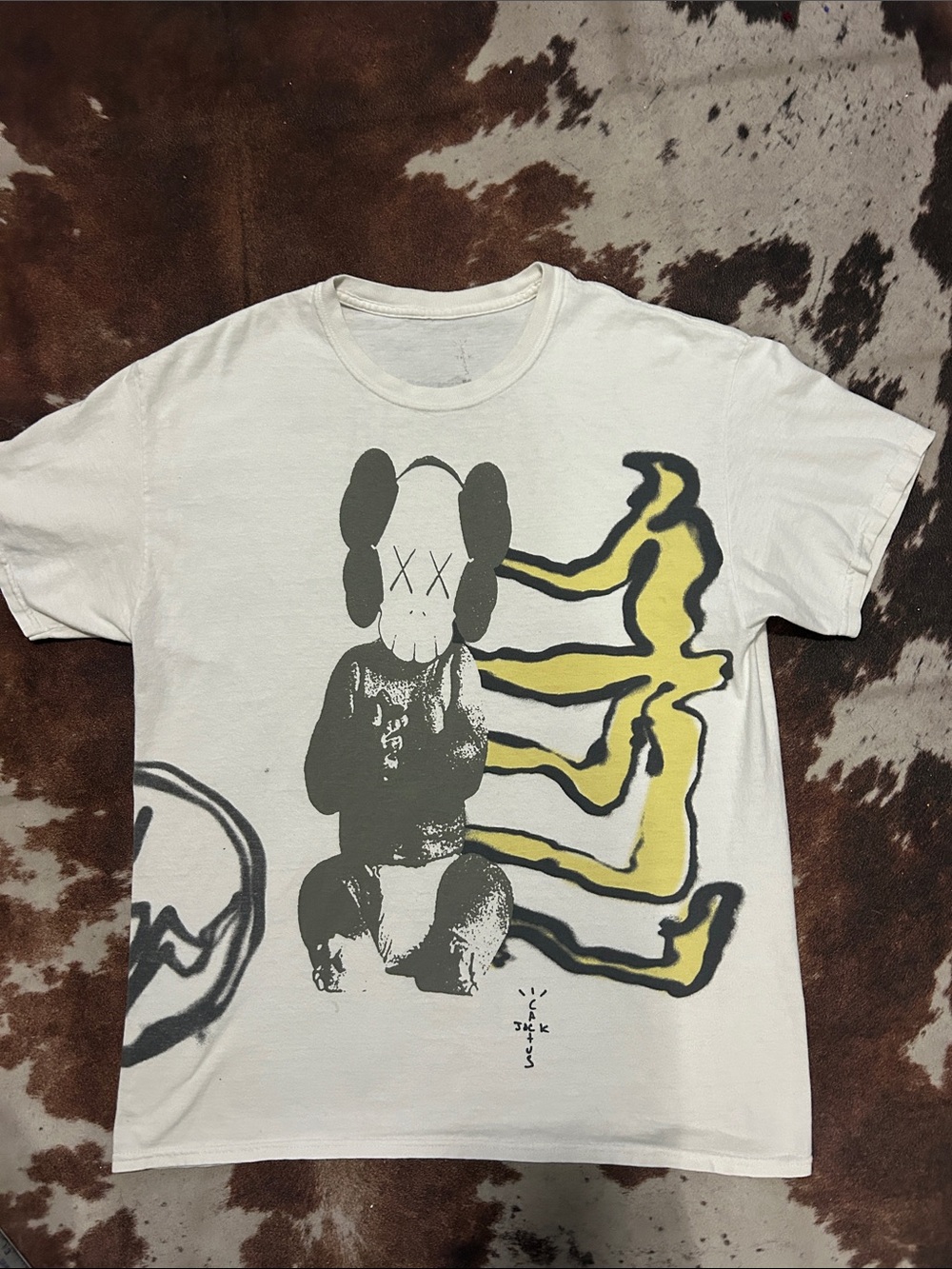 Cactus Jack White Graphic Men’s T‑Shirt with Yellow & Black Print